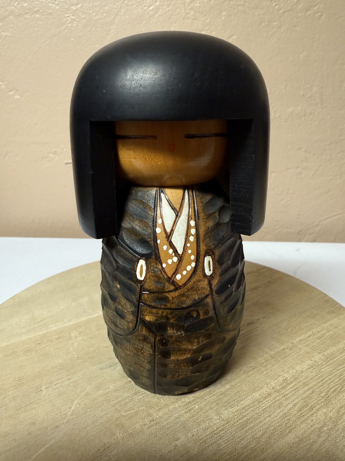 Brown kisaku Kokeshi