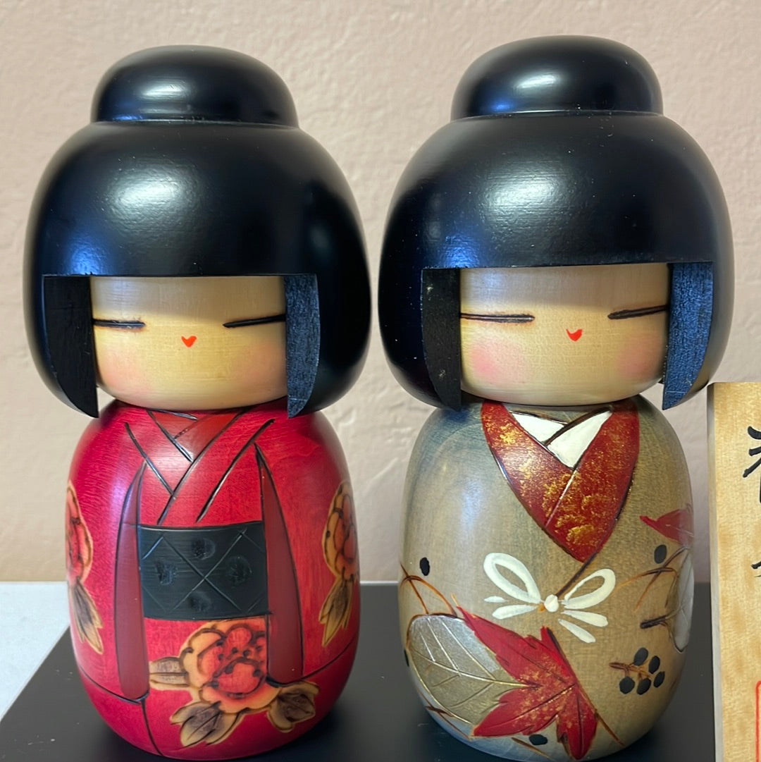 Shizuka Kokeshi set w box 2072